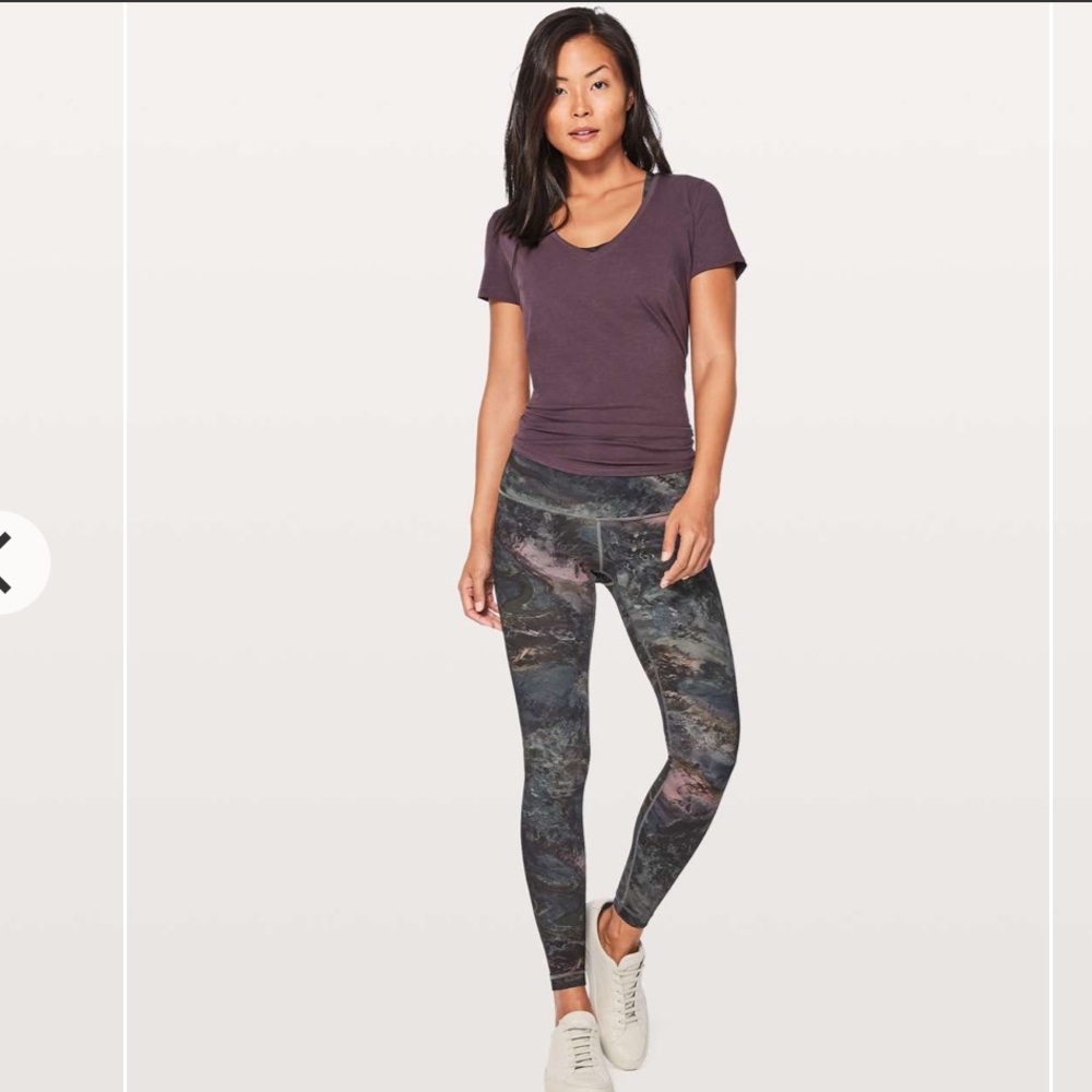 Lululemon Size 2 Wunder Under Low-Rise Tight Full-On Luxtreme 28" Radiant‎ Multi